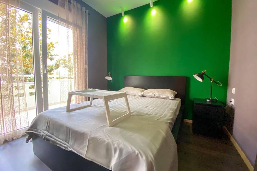 Green Apartment With View 科莫蒂尼 外观 照片